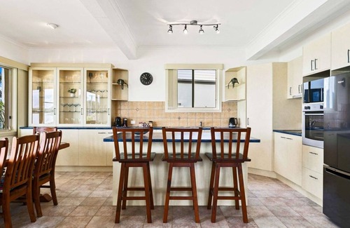 Toogoom House | Sandbar on Moreton 5 Bedroom