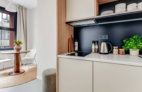 Piraeus Apartment | Sanders Port - Bright Studio Near Piraeus Port