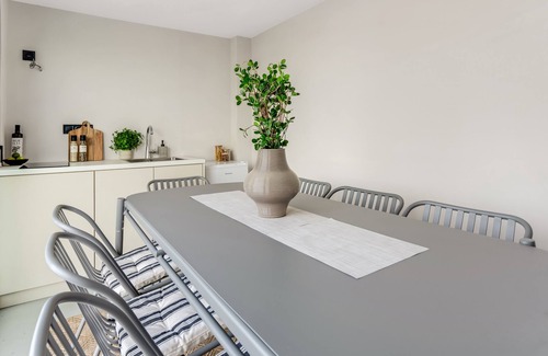 Piraeus Apartment | Sanders Port - Lovely Studio Near Piraeus Port