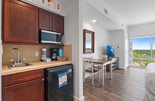 Sandestin Condo | ☀️Sandestin-FAB Complex Pool-walk to Beach-Luau II 6922☀️