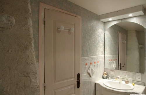 Oradour House | Sandine