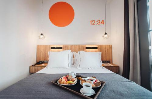 Paros Hotel | Sandom