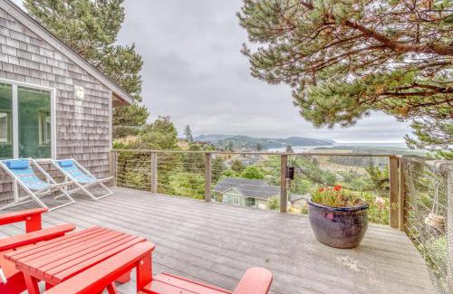 Pacific City House | Sandpiper Cottage - Meredith Lodging