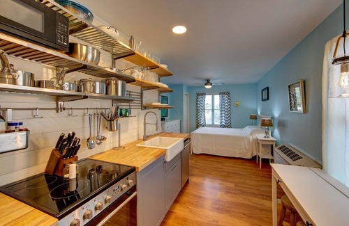 Ocracoke Condo | Sandpiper's Nest: Within walking distance of the harbor, shops and restaurants.