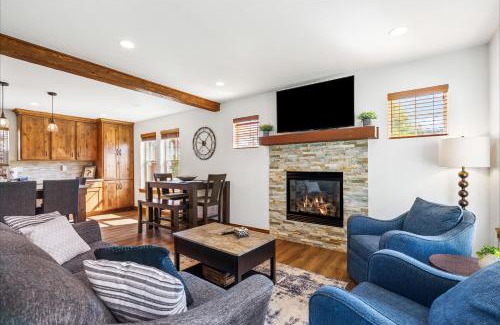 Dover Bay House | Sandpoint Shenanigans
