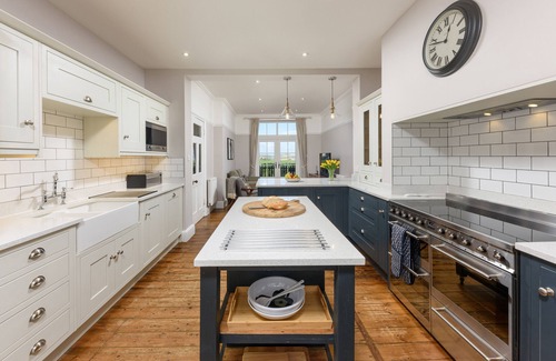 Seahouses House | Sandsend - Seahouses