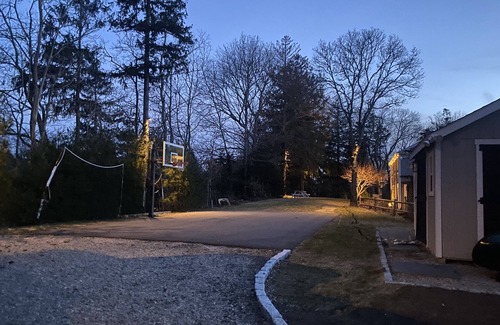 East Sandwich House | Sandwich Private Beach Getaway for multiple families!