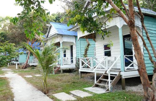 Koh Rong Sanloem Resort | Sandy Beach Bungalows By EHM