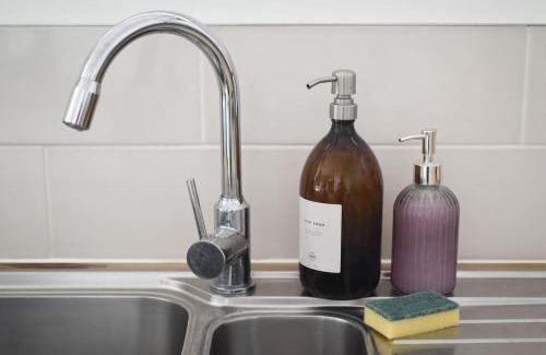 South Hayling Apartment | Sandy Shores - Beachfront Apartment - Sleeps 3