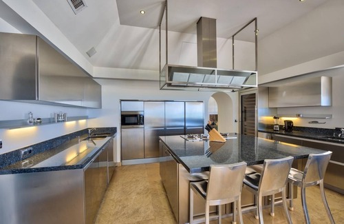 Plum Bay Villa | Sandyline (5/7 Rooms)