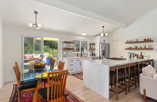 Hitchcock House | Santa Barbara -mid century with pool and hot tub