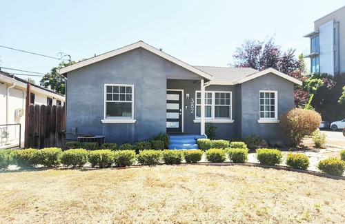 The Villas House | Santana Row 2BR | Modern Comfort in Silicon Valley