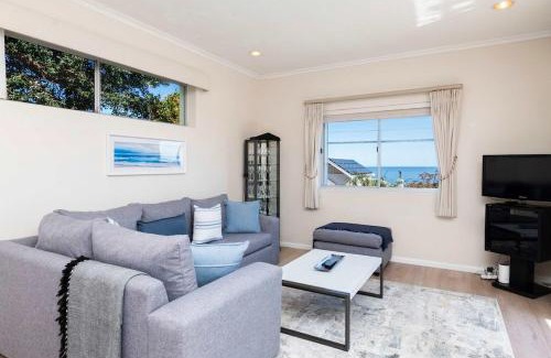 Camps Bay Apartment | Sante Fe' Cottage Private 2-Bed Escape, Camps Bay