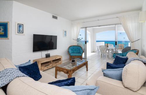 Shaka's Rock Apartment | Santorini Perissa 66