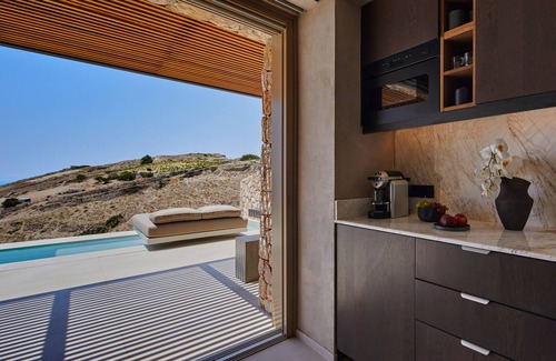 Pyrgos Villa | Santorini Sky - The Retreat