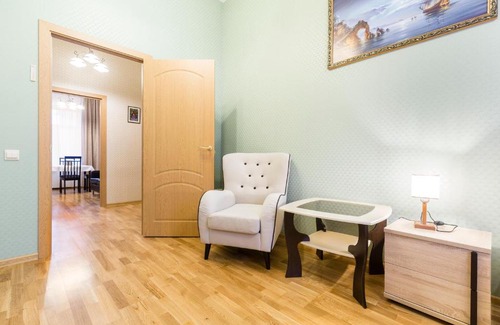 Ligovka Yamskaya Apartment | Sapsan 1 min walking Free parking