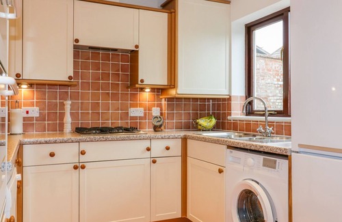 Treator House | SARAH'S COTTAGE, family friendly, with a garden in Padstow