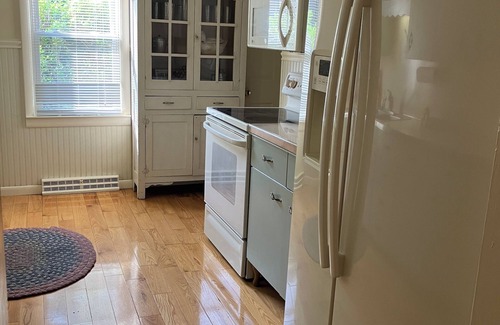 Malta House | Saratoga Cottage lake view