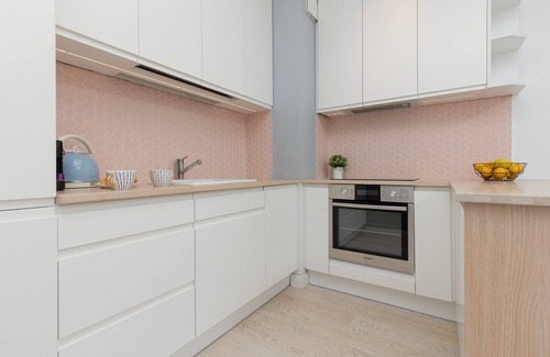 Wilanow Apartment | Sarmacka 4A | Modern Apartment | A/C