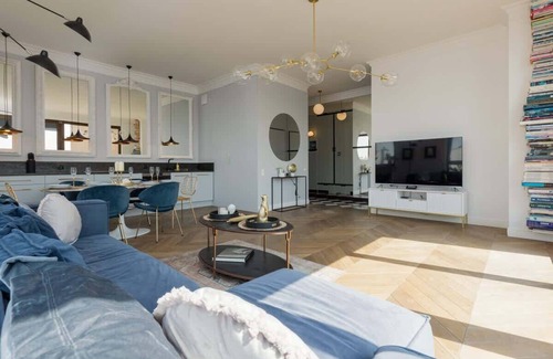 Wilanow Apartment | Sarmacka 4B | Comfort Apartment | 2 Bathrooms