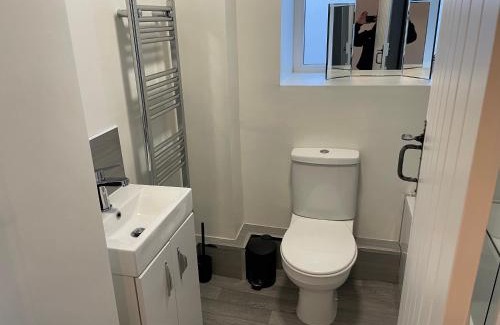 Colwyn Bay House | Sarn Y Mynach - Traditional Welsh Cottage