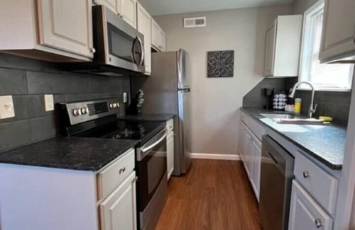 College Station Apartment | Savannah: 1st Floor-Walk to A&M-Comfy King Beds
