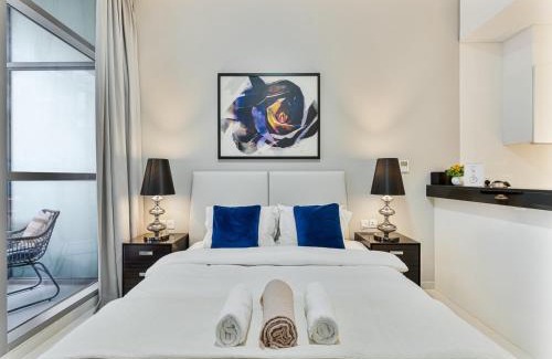 Dubai Apartment | Savis Homes - Furnished Spacious Studio in Golf Promenade 2A by Damac Hills