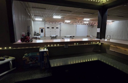 Sodus House | Sawyers Barn dominium w/Hot tub