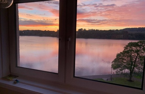 Linlithgow Apartment | Scandi Style Apartment with Stunning Views