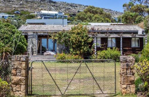 Scarborough House | Scarborough Beach Bungalow