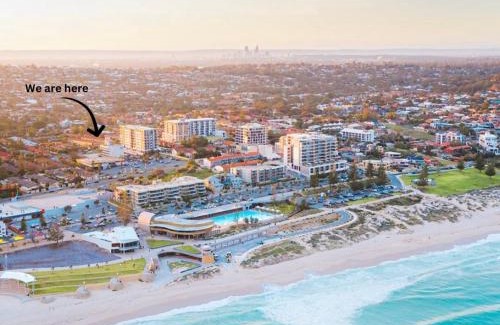 Scarborough House | Scarborough Family Beachside Retreat - Walk to beach