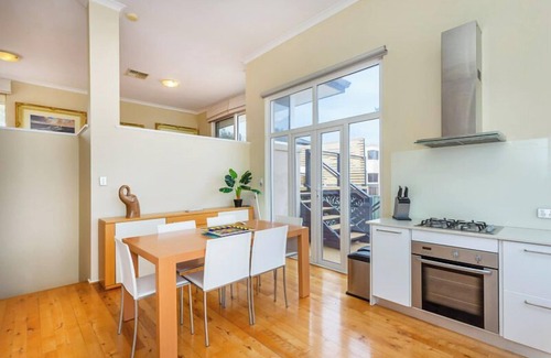 Scarborough House | Scarborough Seaview Loft - Executive Escapes