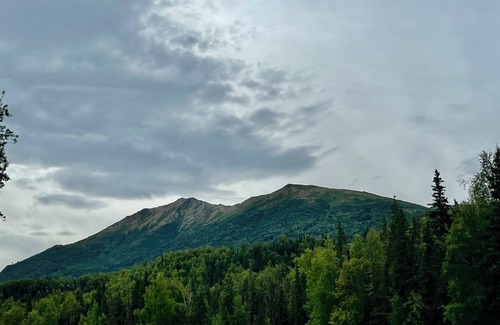 Eagle River House | Scenic, cheery, and bright Eagle River, home base to adventure.