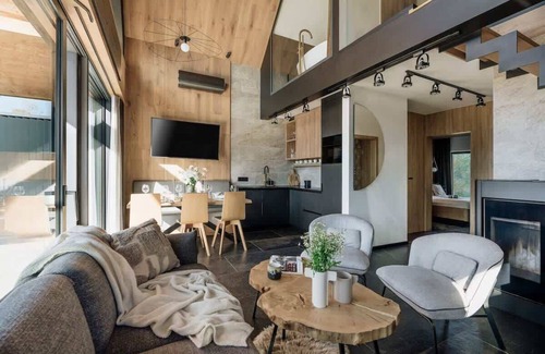 Koscielisko House | Scenic Mountain Oasis with terrace and View