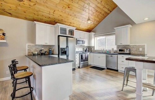 Boise House | Scenic Nest in the Wilderness
