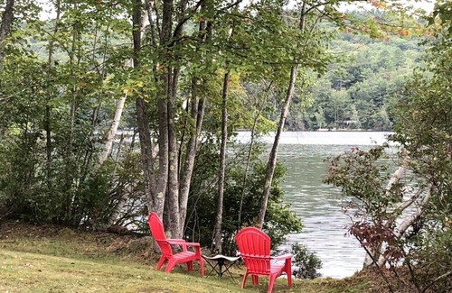 Harrisville Condo | Scenic views with 100 feet of private lake frontage