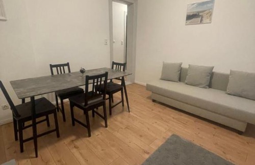 Goethestraße Apartment | Schönes Altbau Apartment