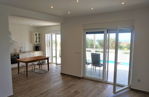 Jakisnica House | Schönes Ferienhaus mit Pool an der Adria