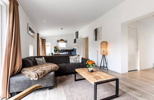 Gasthuis Villa | Schaelsbergerbosch - Fireplace & Garden Shed