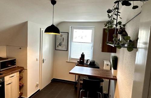 Suedviertel Apartment | Schickes 2-Zimmer Appartement Messe Rü Innenstadt