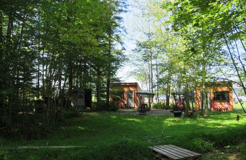 Lincoln Cabin | Schlafman's Hollow Solar Cabin 1