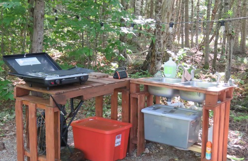 Lincoln Cabin | Schlafman's Hollow Solar Cabin 1