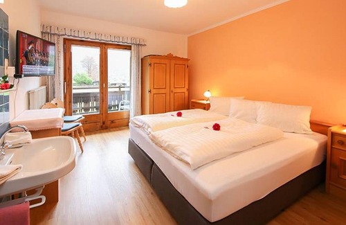 Lofer Apartment | Schmuck, Maria - apartment /2 bedrooms /shower, WC