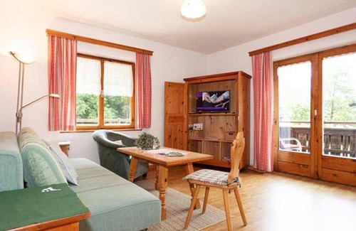 Lofer Apartment | Schmuck, Maria - apartment /2 bedrooms /shower, WC