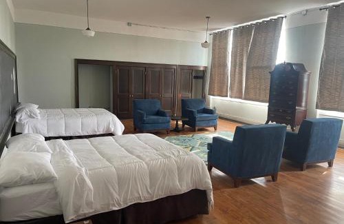 Canton Apartment | School of Fame