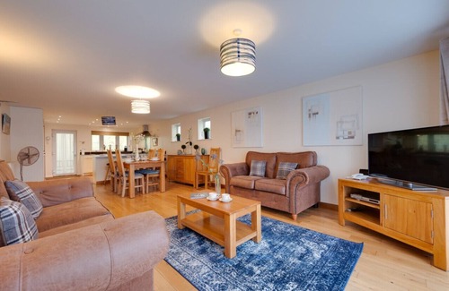 Mortehoe Apartment | Schooner's - Two Bedroom Apartment, Sleeps 4