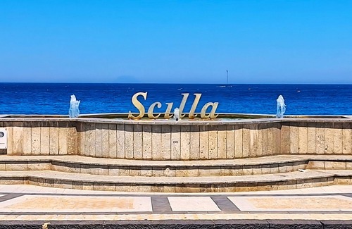 Scilla Apartment | Scilla appartamento Marina Grande solo 40 mt dal mare (appartamento Vulcano)