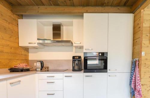 Zon en Schild House | Scilla