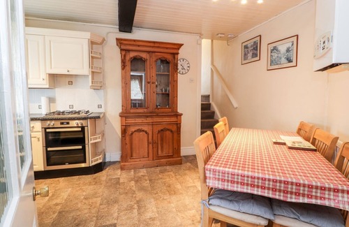Trevor House | SCOTCH HALL COTTAGE, pet friendly, with a garden in Trevor