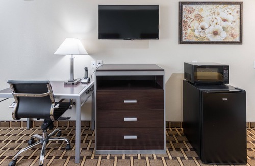 Balch Springs Hotel | Scottish Inns & Suites
